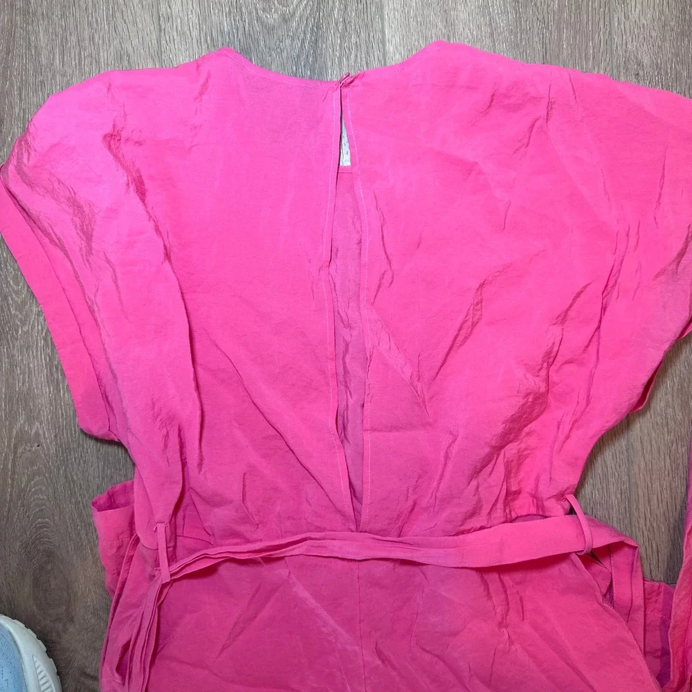 Zara Womens Pink Textured Short Sleeve Keyhole Back Tie Waist Romper Size XS
